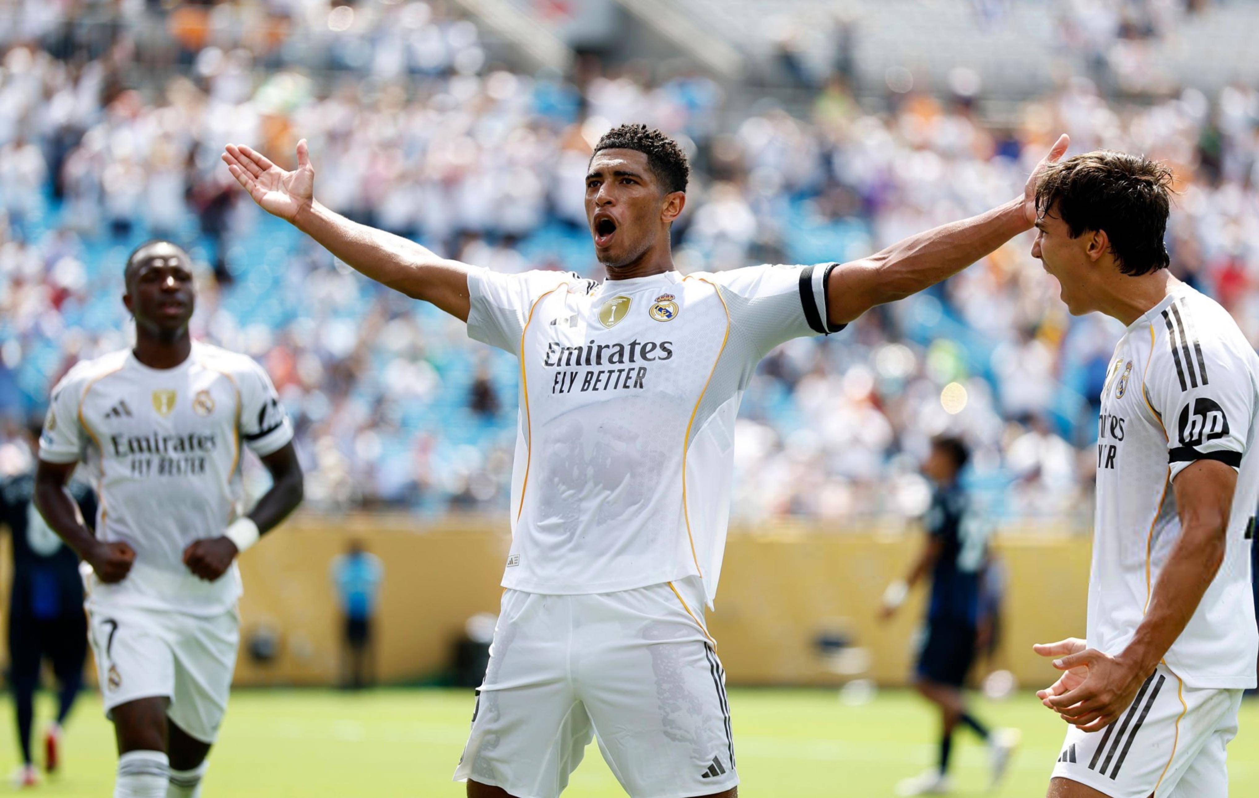 包含帕尔马门将神勇扑救,力保球门不失的词条 包含帕尔马门将神勇扑救,力保球门不失的词条